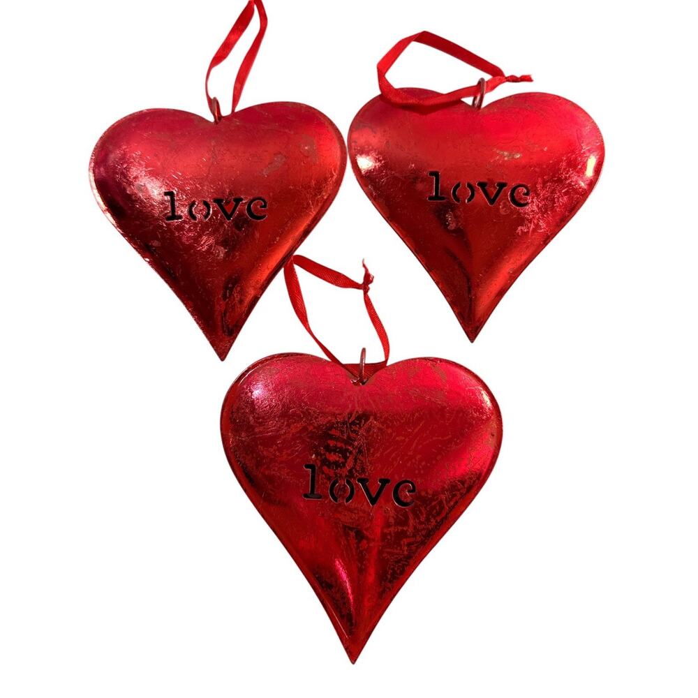 Set of 3 Red Metal Love Heart Hanging Ornaments Rustic Valentine 4.5” - Picture 4 of 6